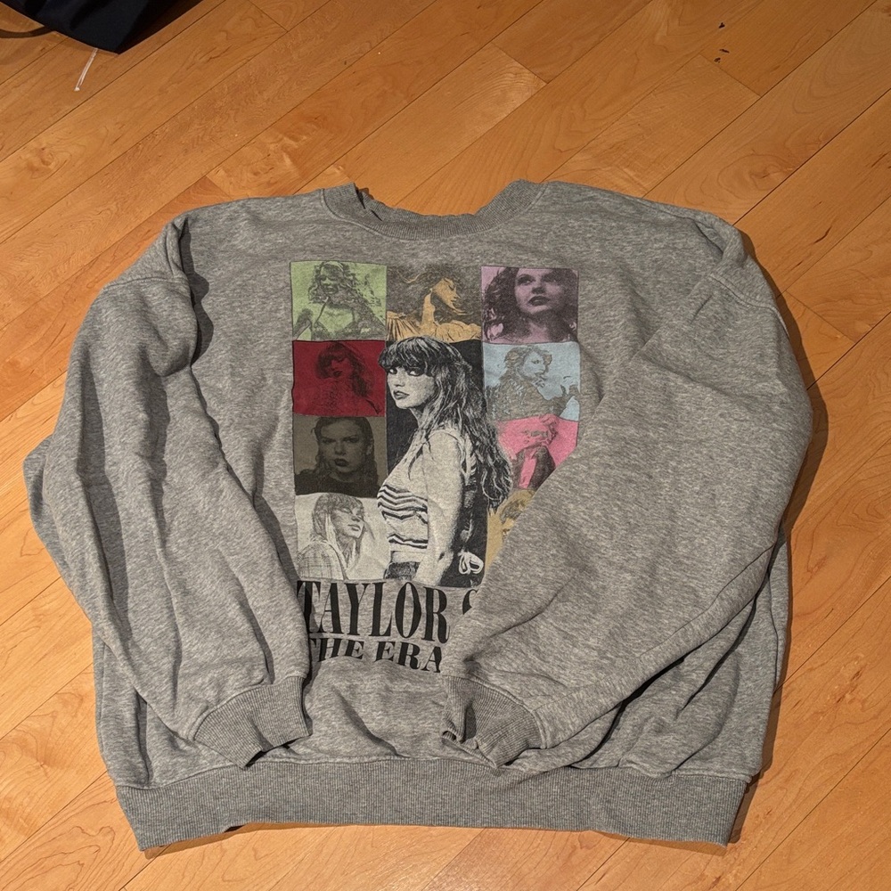 Taylor Swift crewneck